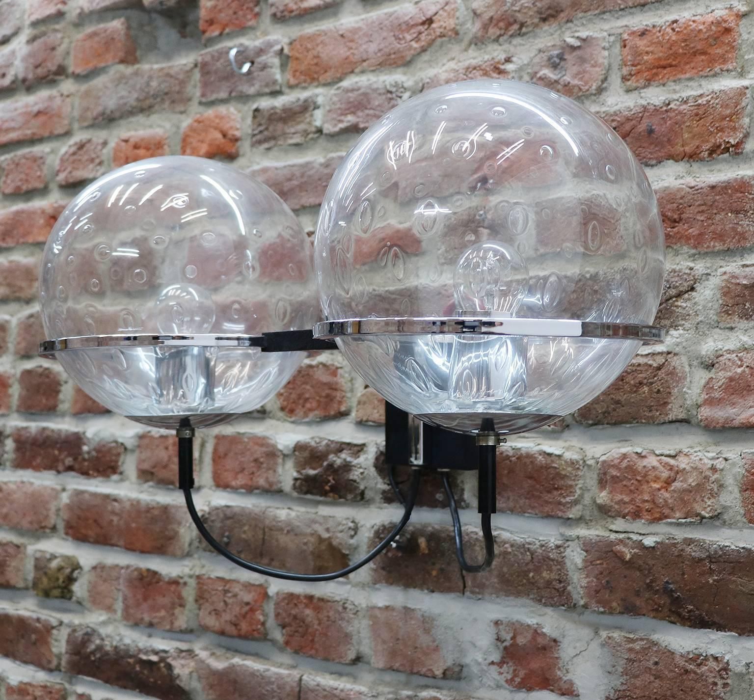 1960 Raak Double Ball Wall Sconce Glass & Chrome By Frank Ligtelijn, Set Of 2 photo for sale
