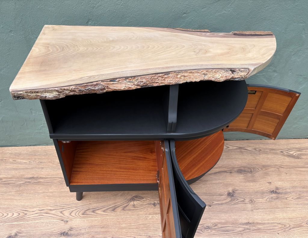 Nathan Squares Bespoke Sideboard photo vinterior