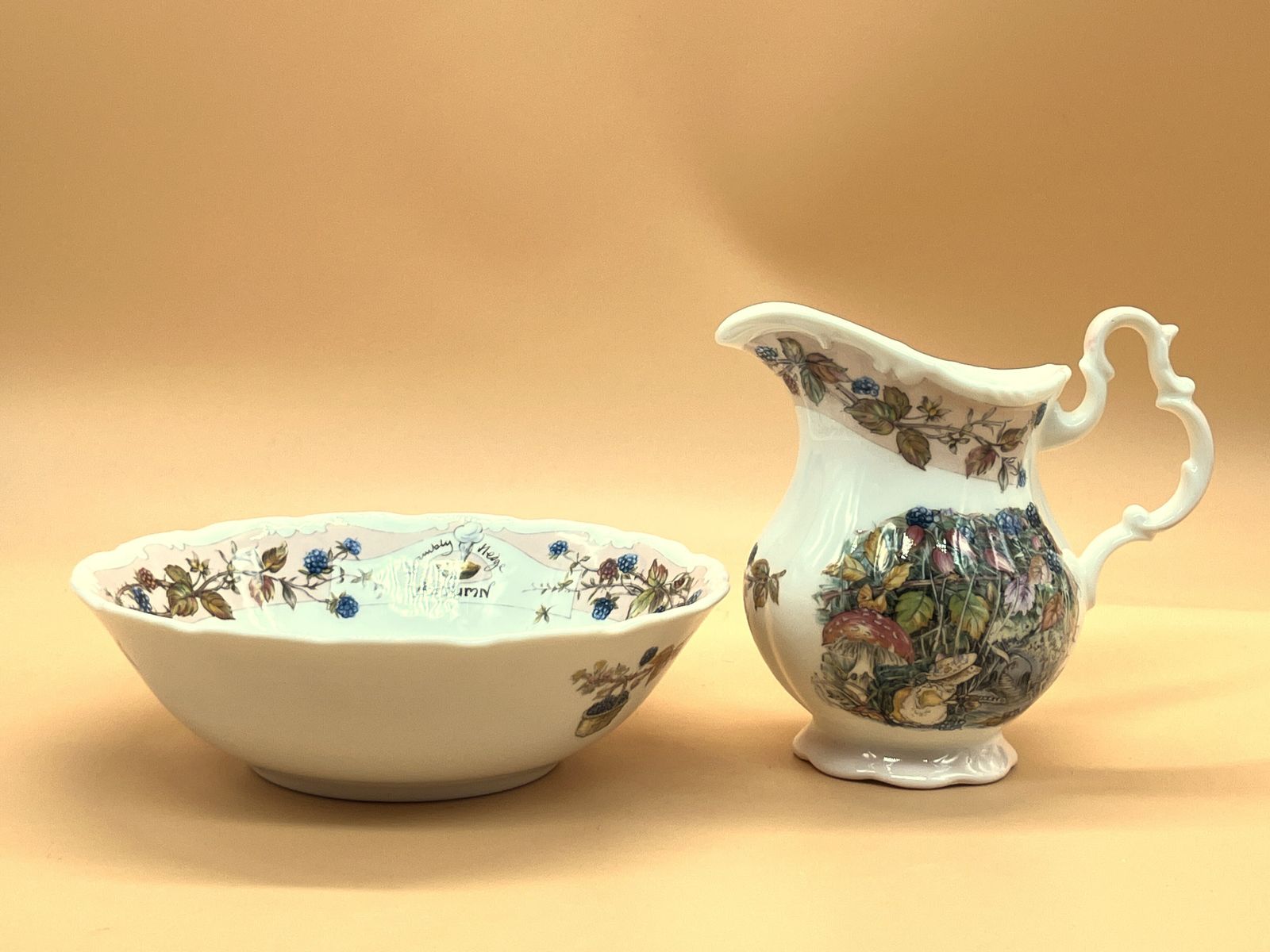 Royal Doulton Jill Barklem Brambly Hedge Autumn Bowl & Pitcher. C1991. photo vintage