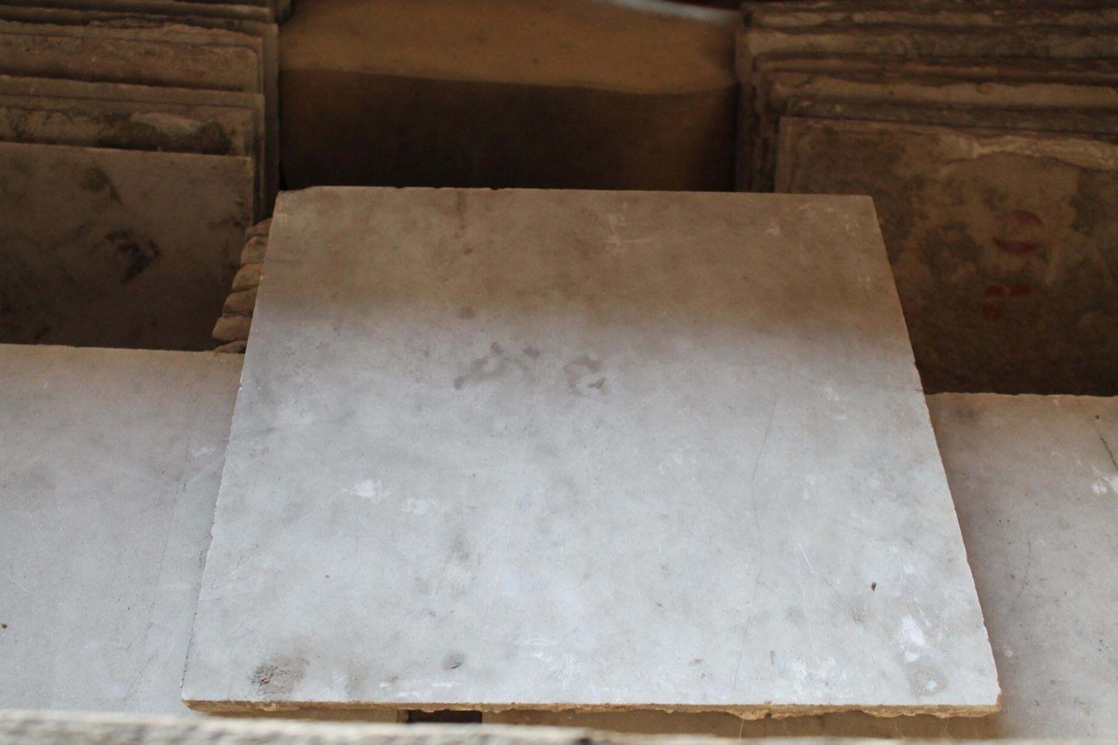 Reclaimed Antique Carrara Marble Floor Tiles photo vinterior