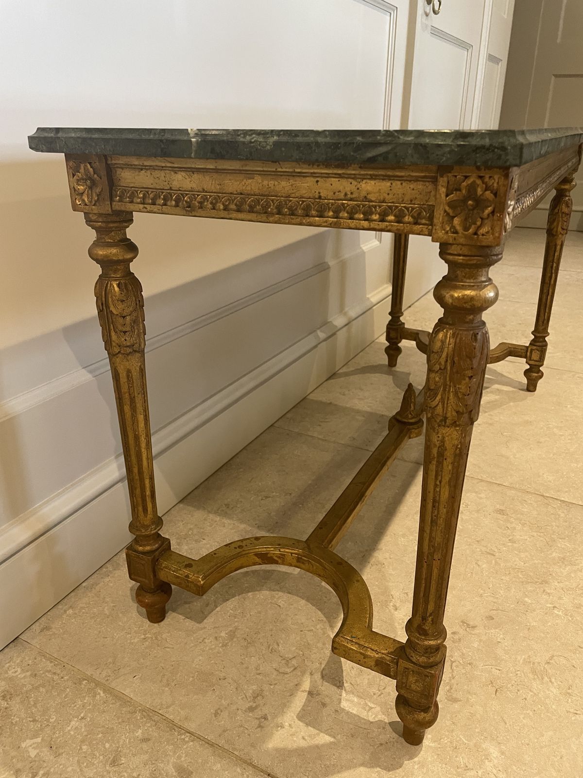 photo vinterior French Louis XVI Style Carved Giltwood Occasional Table