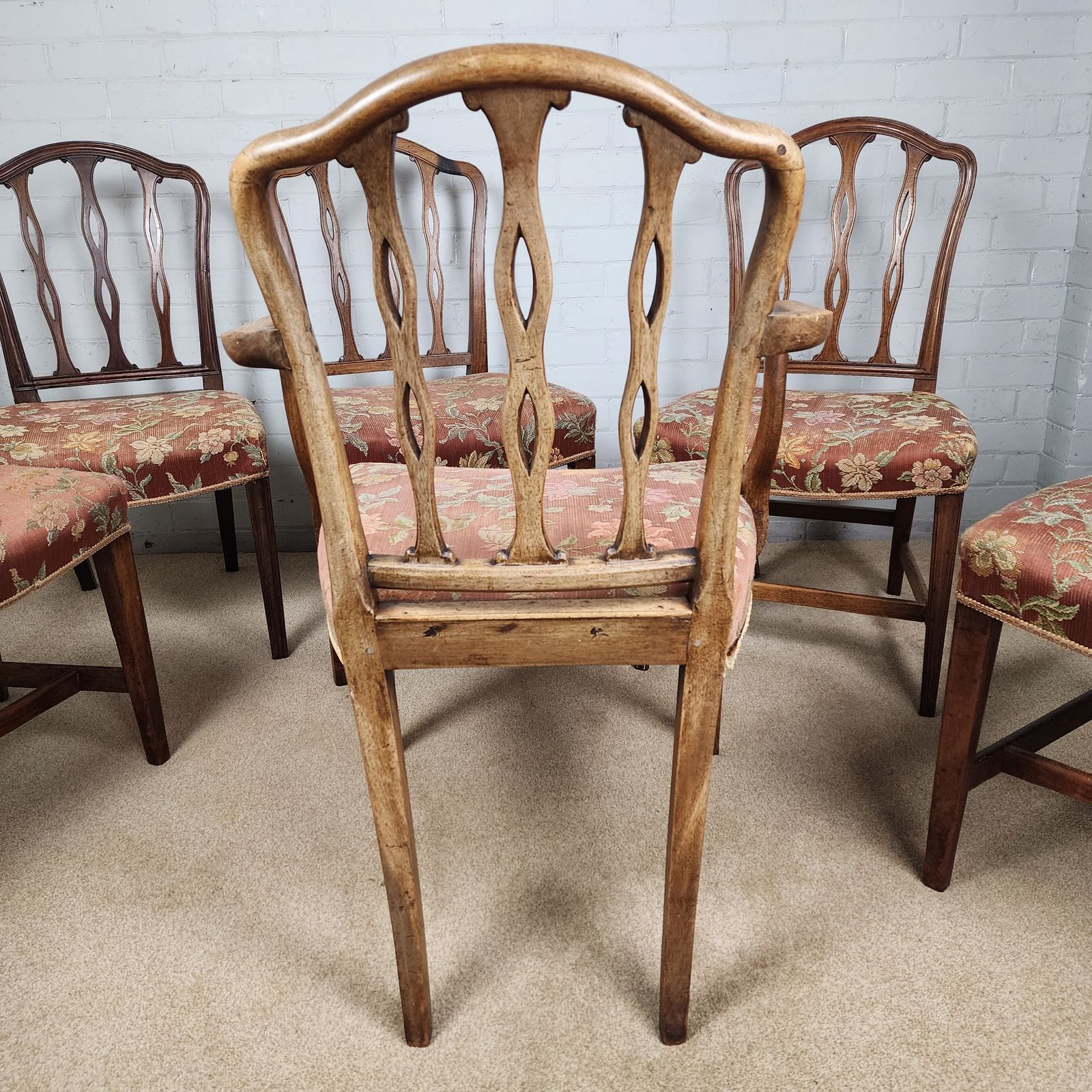 photo furniture Antique Mahogany Dining Chairs. Georgian Early 19th Century.