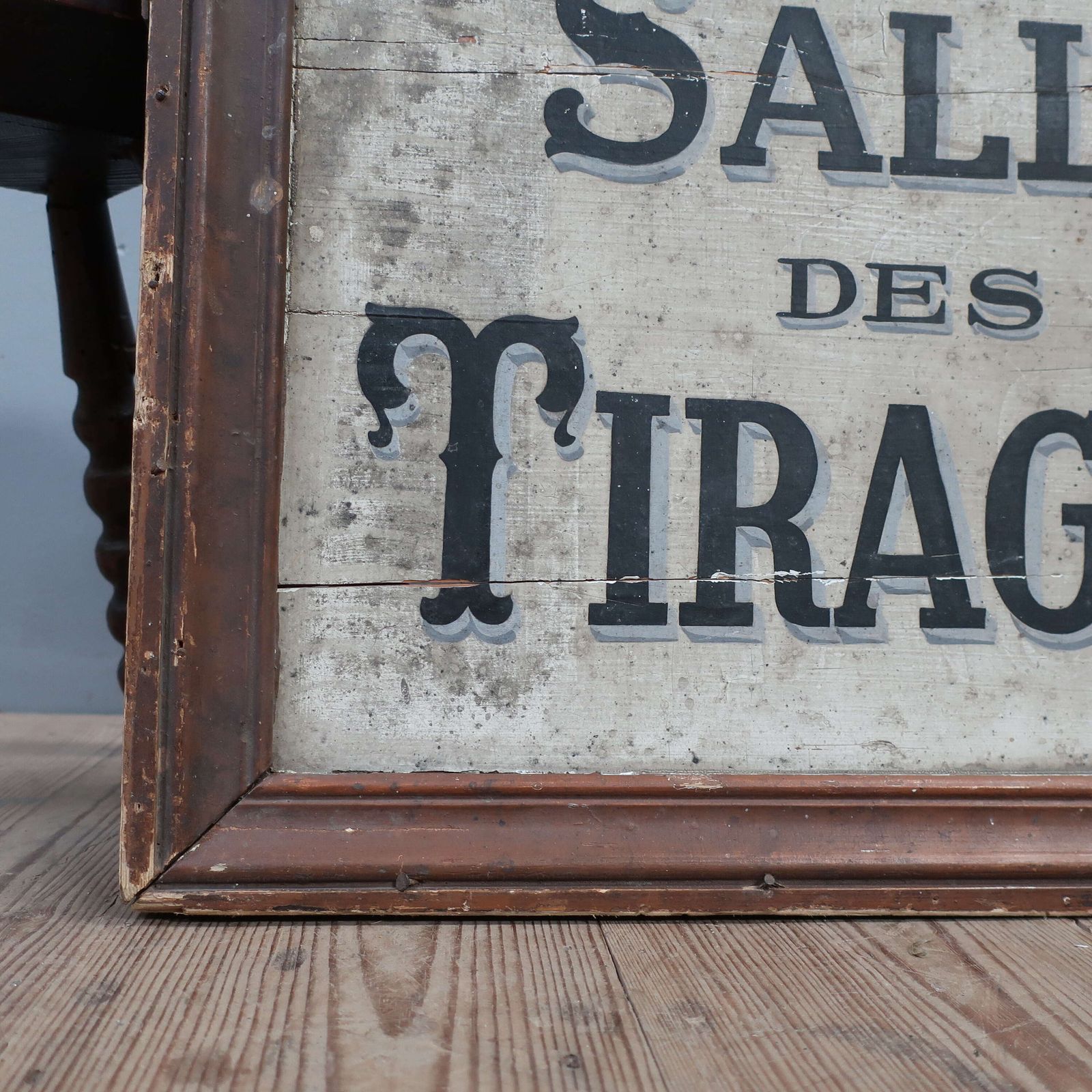 photo furniture French 'Drawing Room' Sign C1890