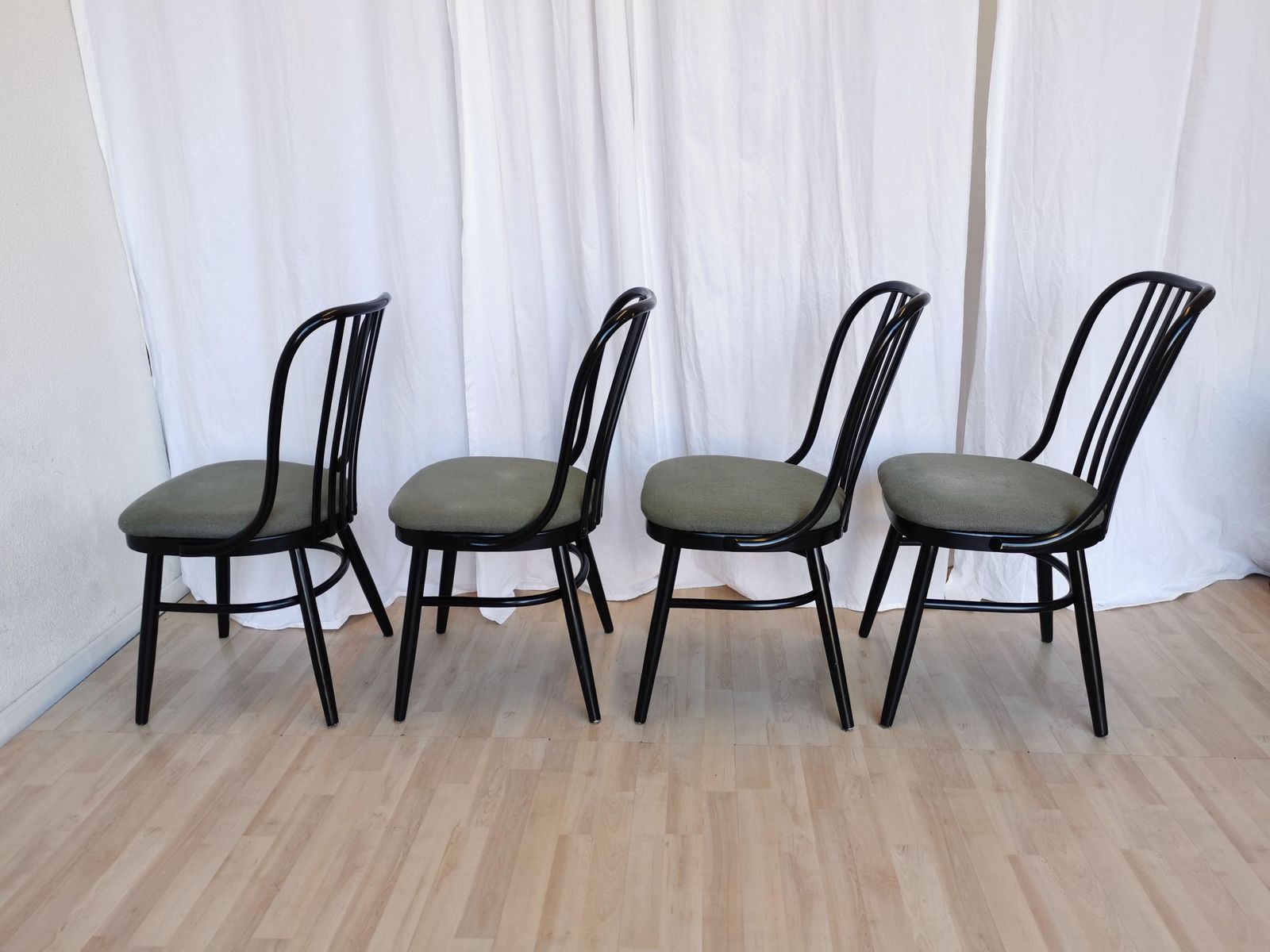 1 Of 4 Vintage Wooden Dine Chairs / 1980s Yugoslavia / Made In Ligna Style / Black Bentwood Mid Century Dining Chairs Gray Fabric Seat photo 280.0