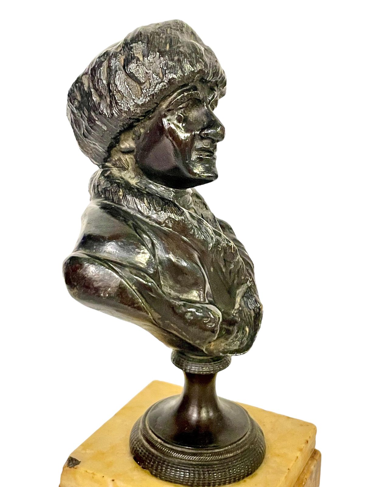 19th Century Petite Bronze Bust Of Jean Jacques Rousseau On A Siena Marble photo vinterior