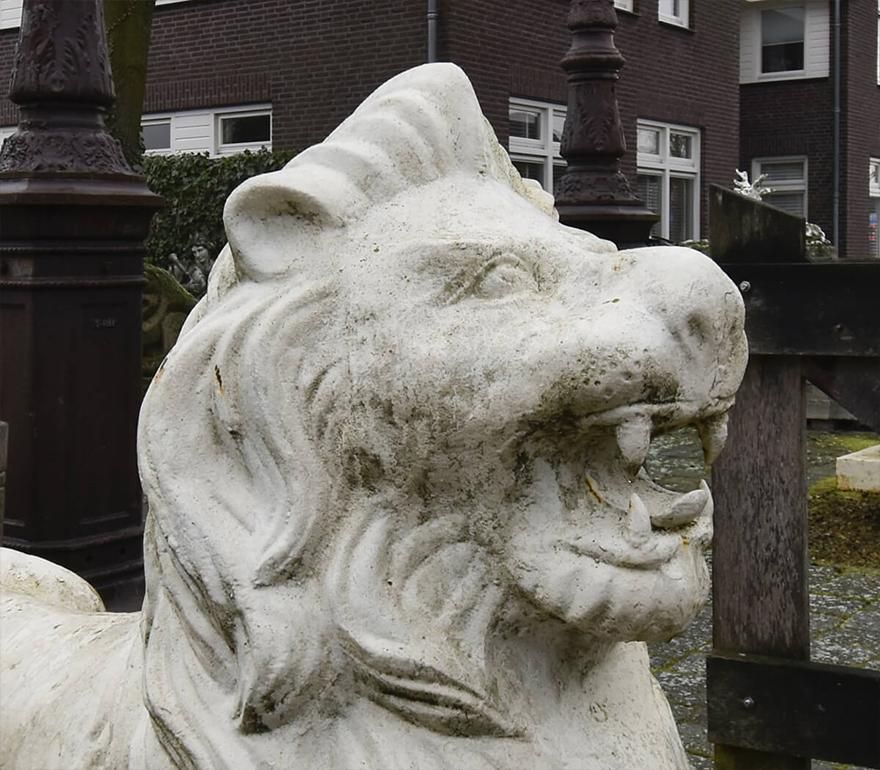 19th Century Set Of Cast Iron Lion Statues photo buy