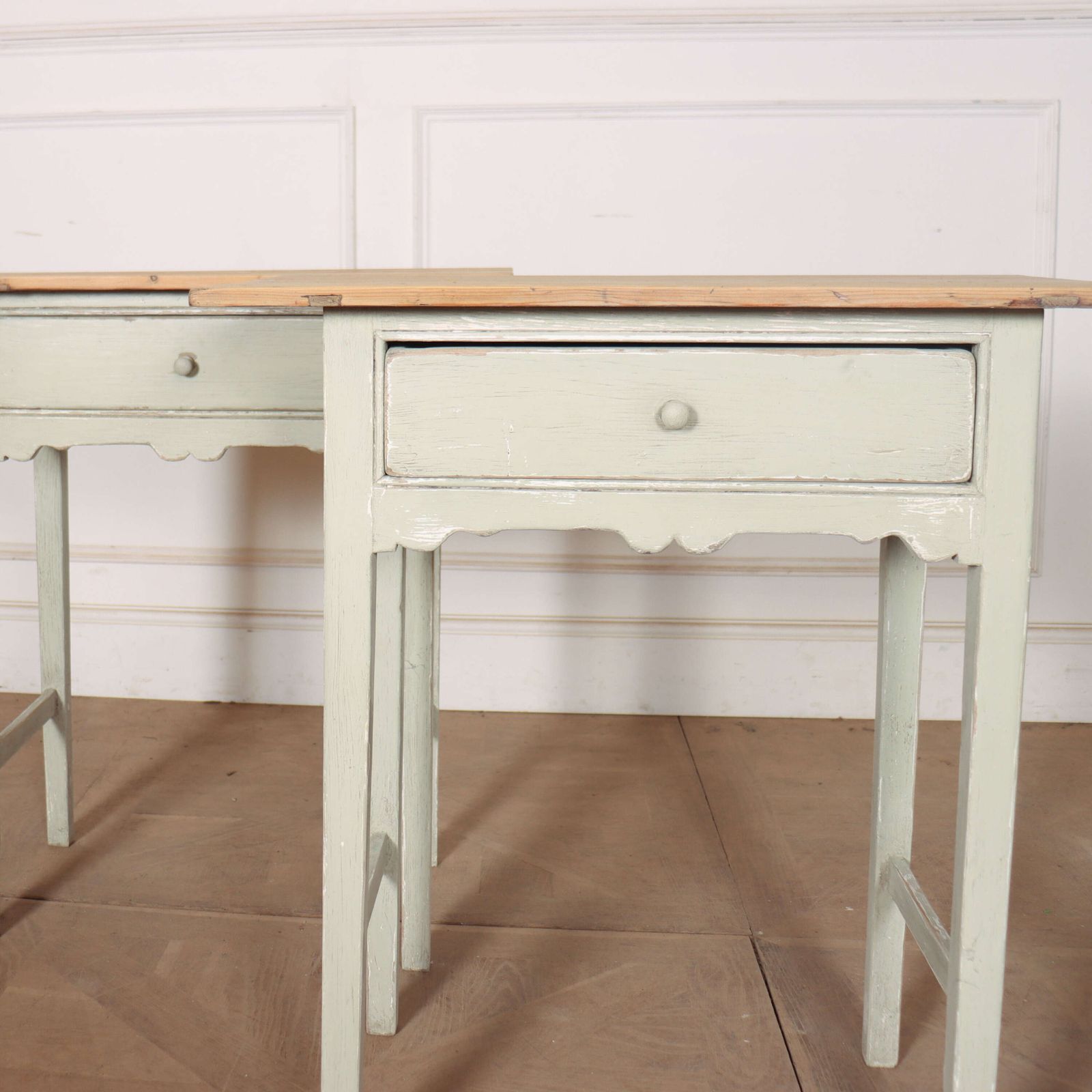 Pair Of 19th Century English Lamp Tables photo Furniture