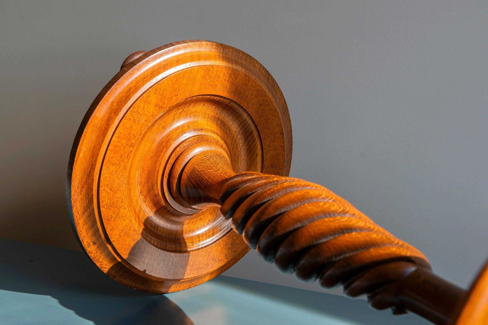 photo furniture Antique Barley Twist Pedestal Table, Mahogany Wooden Side Table, Hand Carved Plant Stand, Tall Victorian Coffee Table