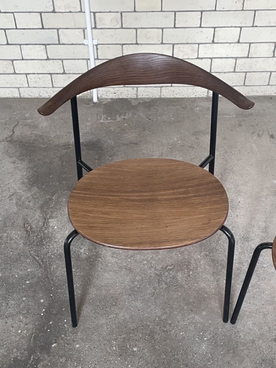 1x Carl Hansen & Søn Ch88t Chair Designed By Hans J Wegner In Oak With Black Powder Coated Frame photo for sale