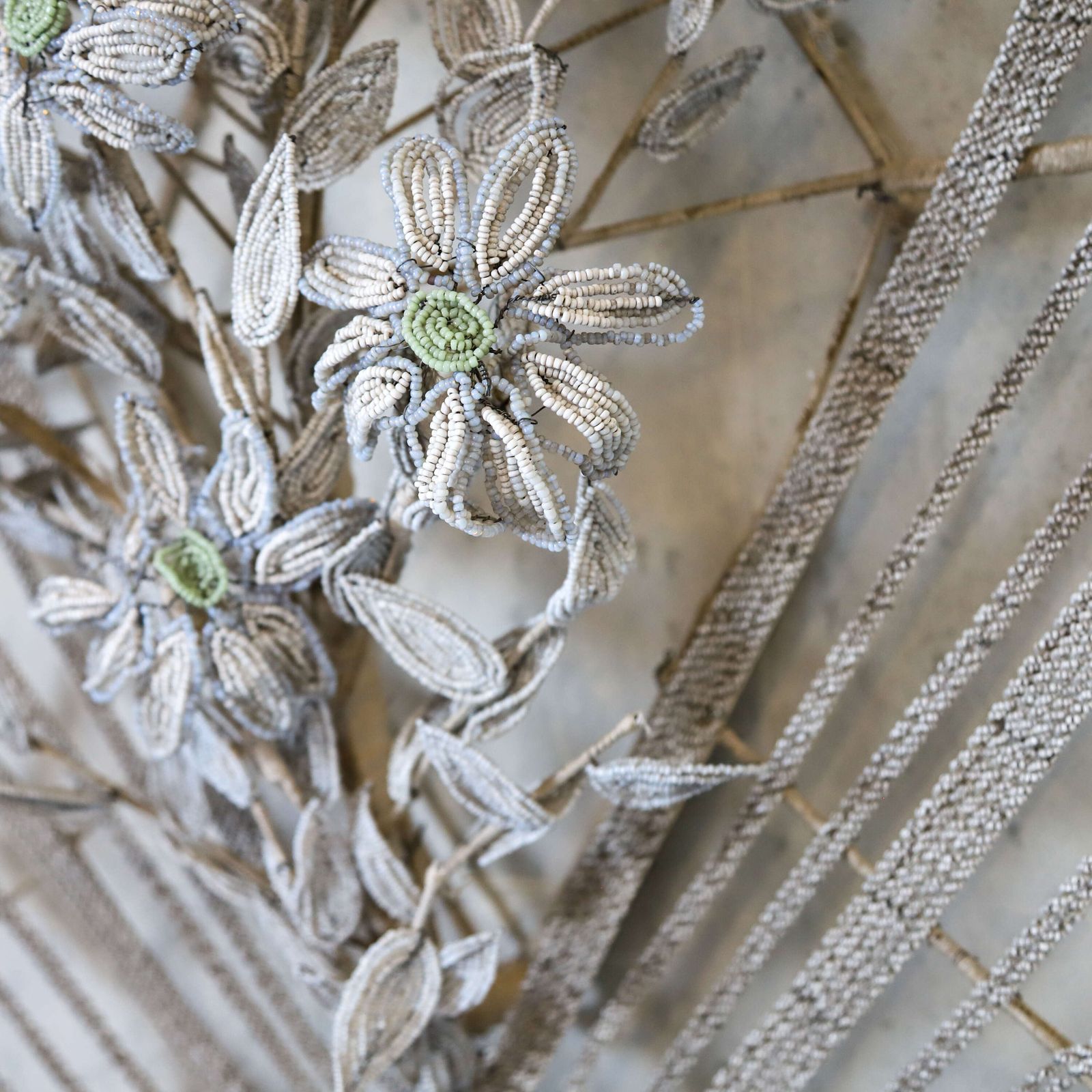 Early 20th Century French Glass Floral Beadwork Immortelles Couronne De Mortuaire photo vinterior