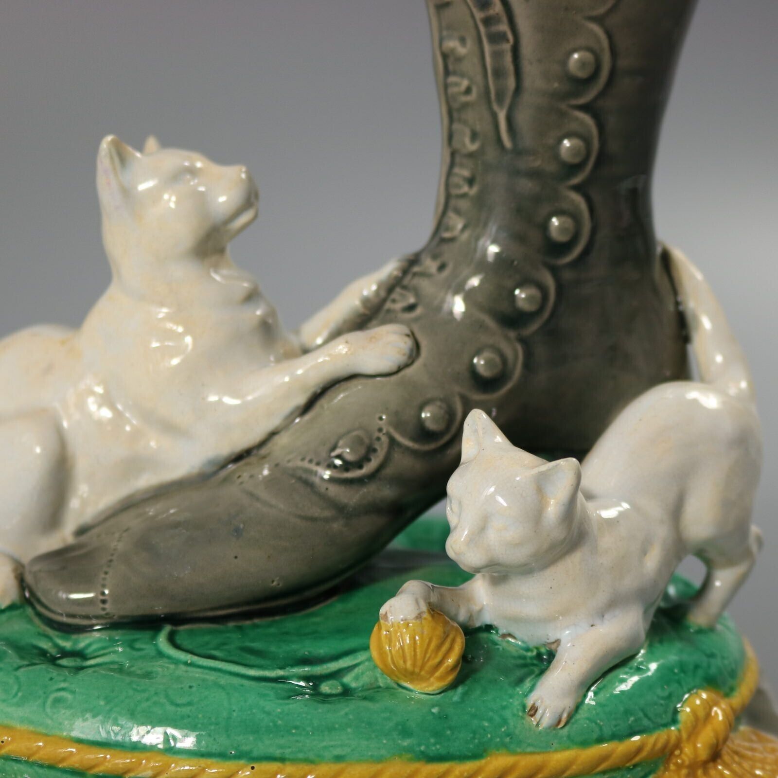 Home Decor Brown Westhead Moore & Co Majolica Kittens Vase photo
