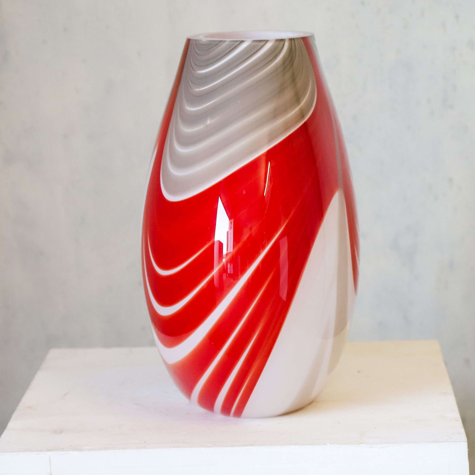 Decorative And Impressive Contemporary Murano Vase Of Great Size photo buy