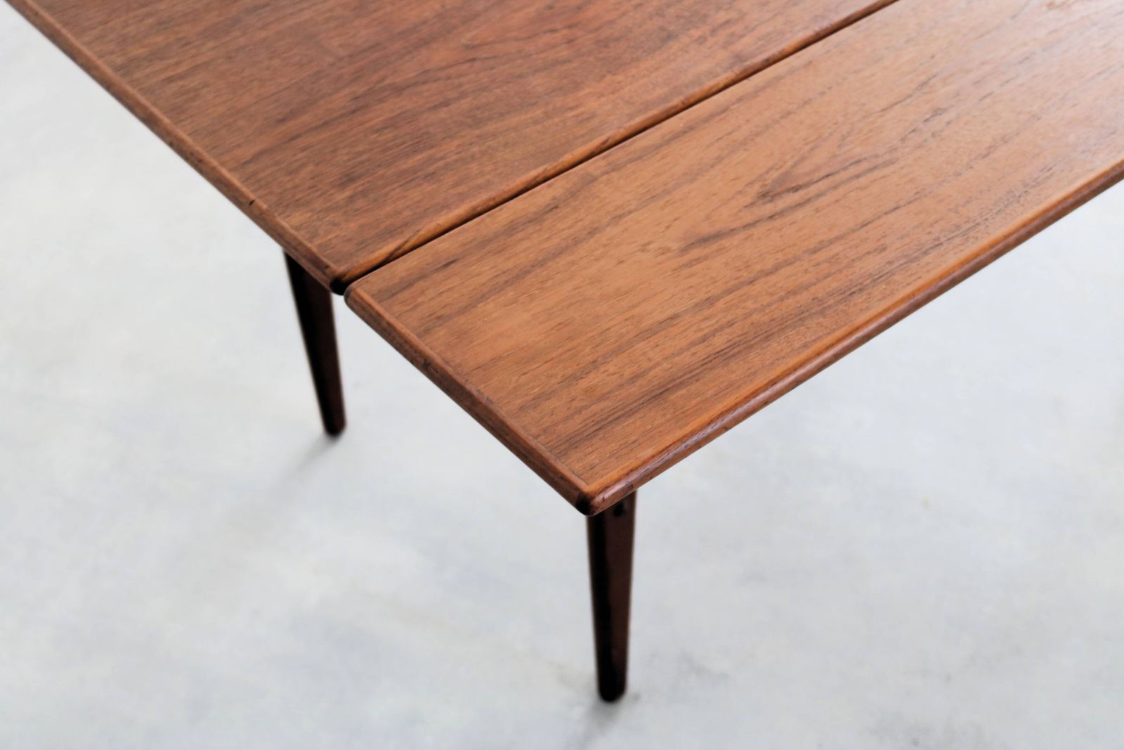 photo buy Vintage Salontafel | Eettafel | Ca. Jaren 1960 | Kai Kristiansen | Elevator