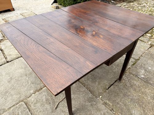 photo vintage English Original Antique Oak Drop Leaf  Plank Kitchen Dining Table C 1700's