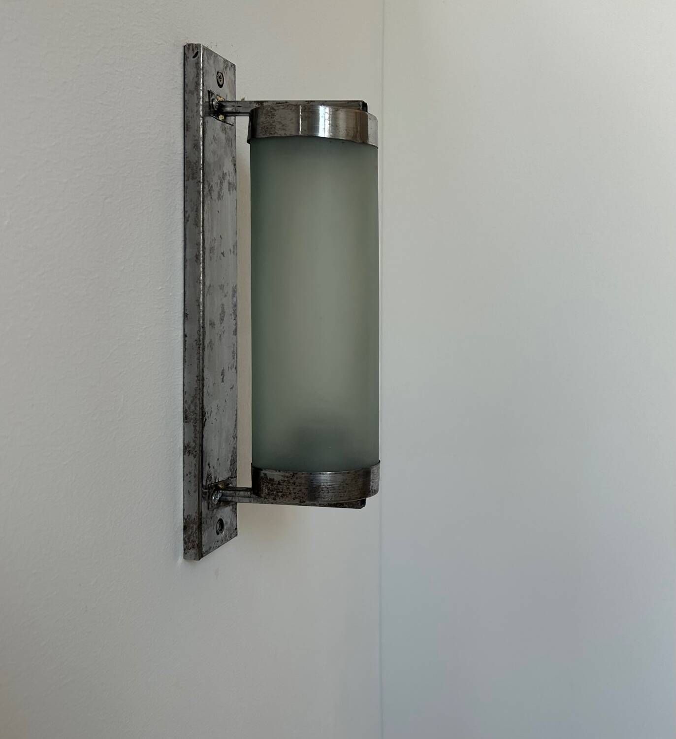 Vintage Tubular Wall Lamp, Chrome And Sandblasted Glass, France 1940 photo vinterior