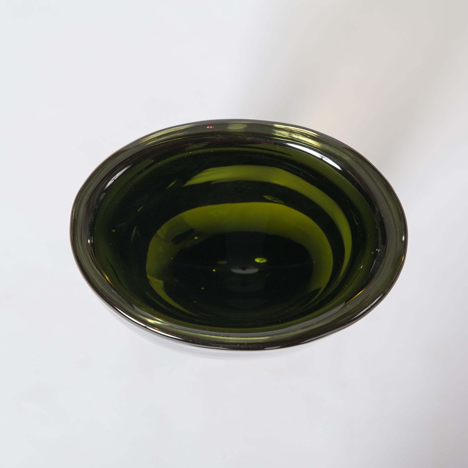 Handmade Murano Glass Sommerso Vase In Darkgreen, Yellow Signed By Romano Donà photo vinterior