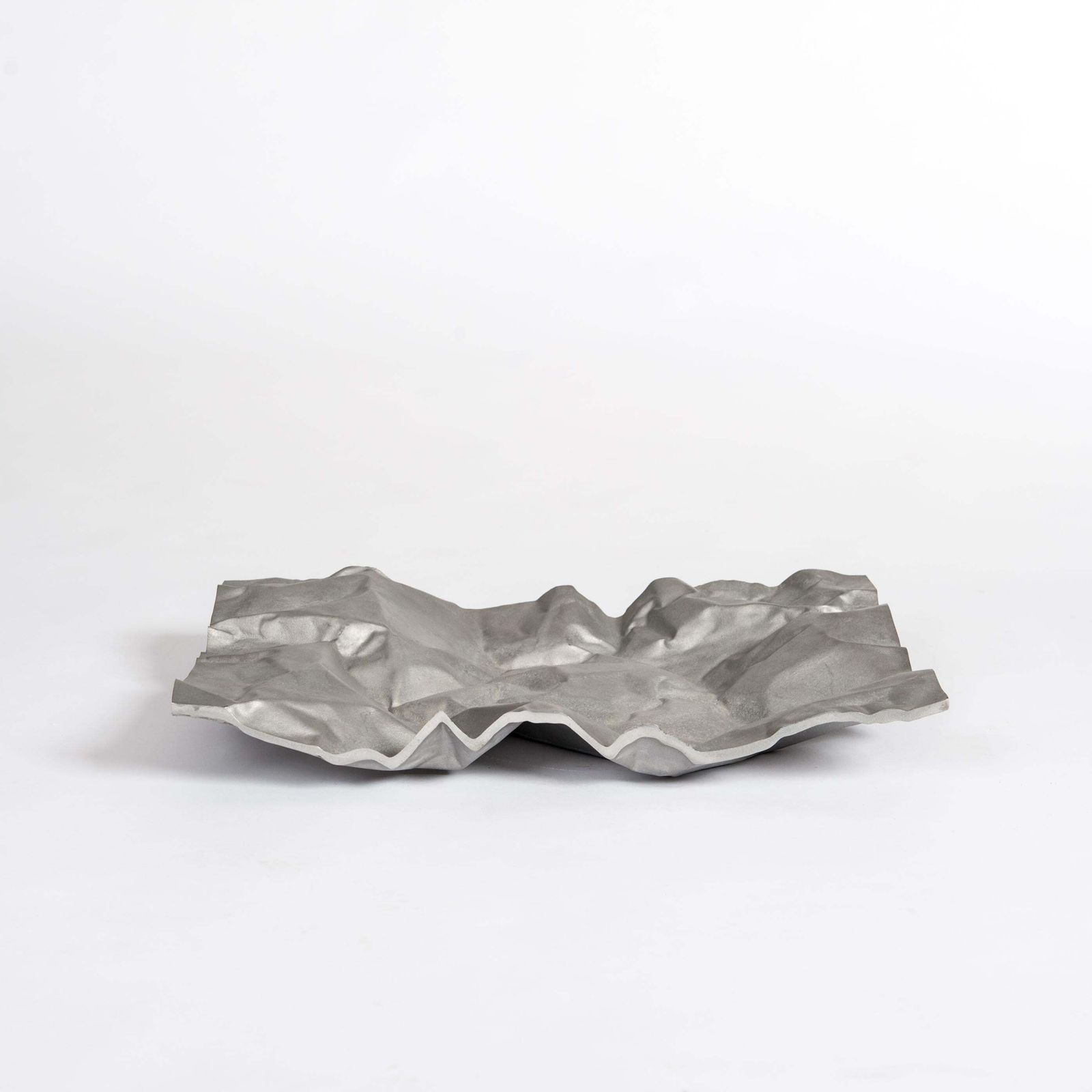 Italian Midcentury Abstract Geometric Silvergrey Aluminum Centerpiece, Sign. Np2 photo vinterior