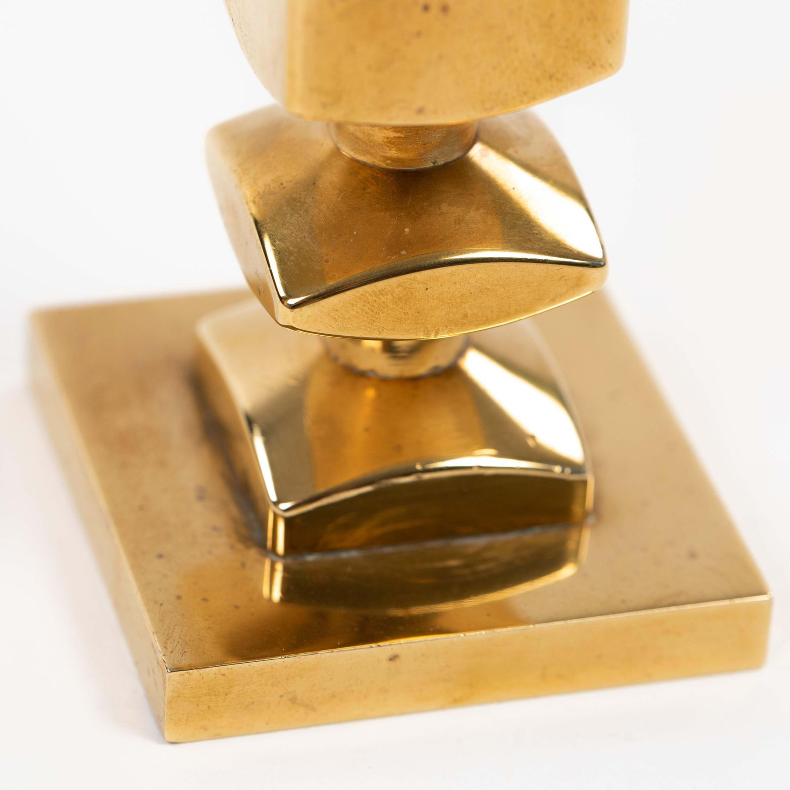 photo vinterior Pair Of Modern, Heavy Brass Candlesticks By Lars Bergsten For Gusum 1985, Signed