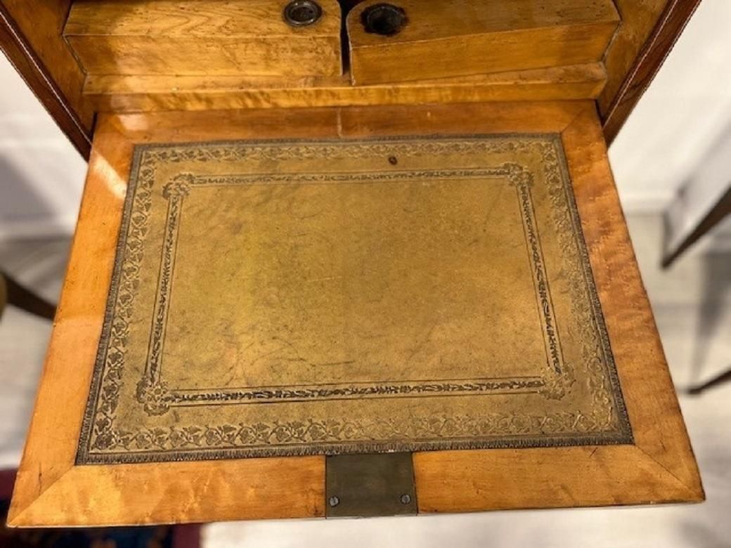 Small French Travel Secretary Napoleon III In Rosewood And Boxwood Veneer 1860s photo buy