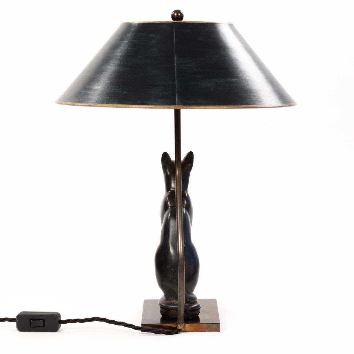 French Art Deco Figural Table Lamp Of A Sitting Stone Cat God France, 1940 Ies photo vinterior