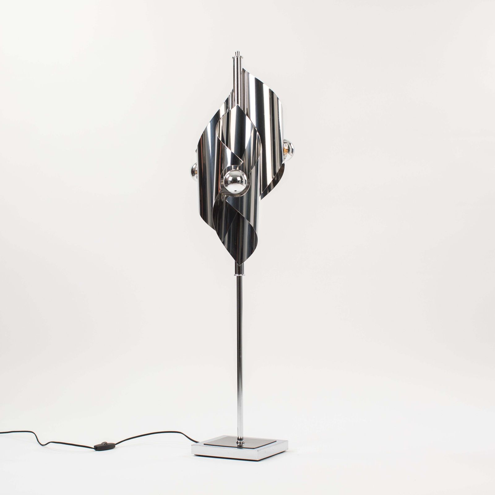 French Mid Century Minimalist Table Lamp In Clear, Polished, Chromed Lines 1970s photo buy