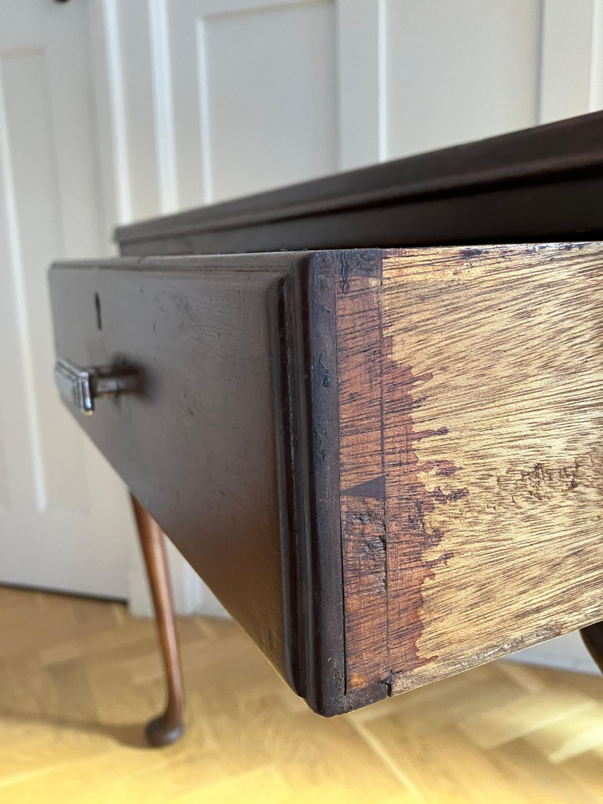 photo vinterior English Edwardian Mahogany Console Table / Desk With Cabriole Legs Sold By Heals