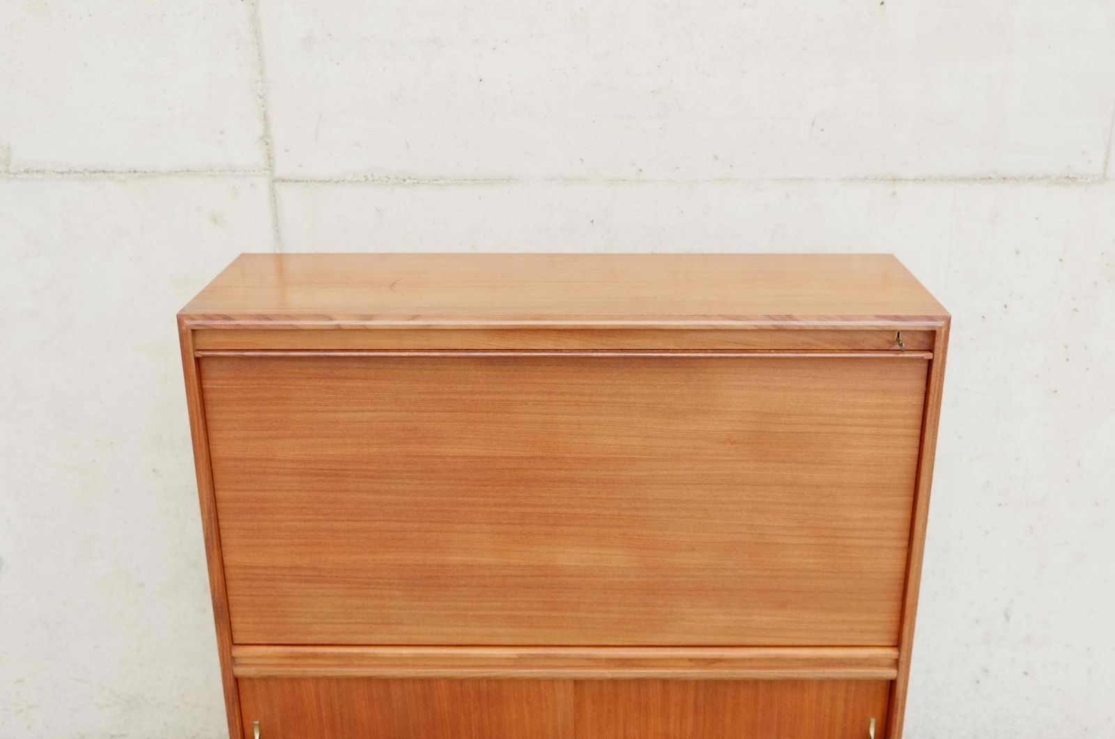photo vinterior Mid Century Modern Mad Men Bureau Secretaire Cabinet By Beaver And Tapley