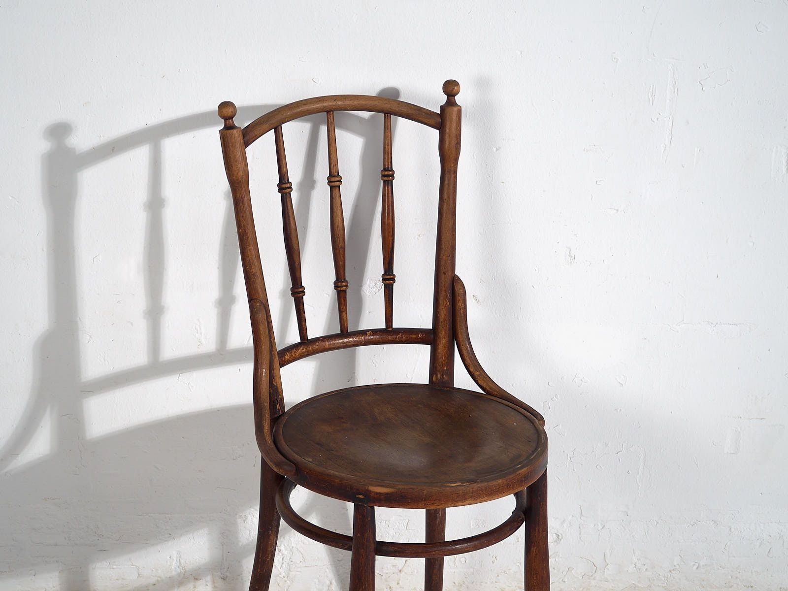648.0 Antique Thonet Bentwood Chairs (C.1920). Set Of 4 Pieces #14 photo