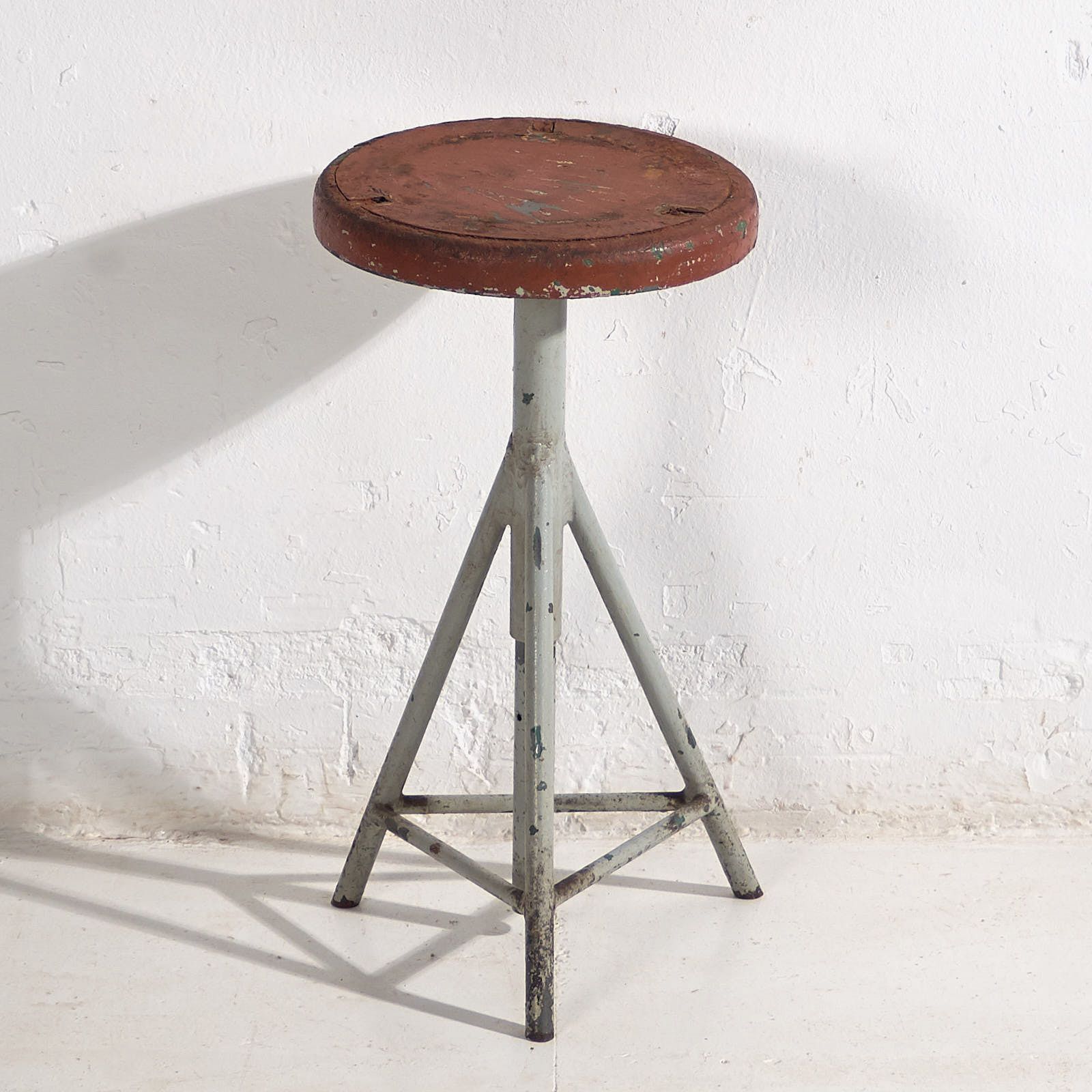 Industrial Style Round Metal Stool (C.1950) #9 photo 192.0