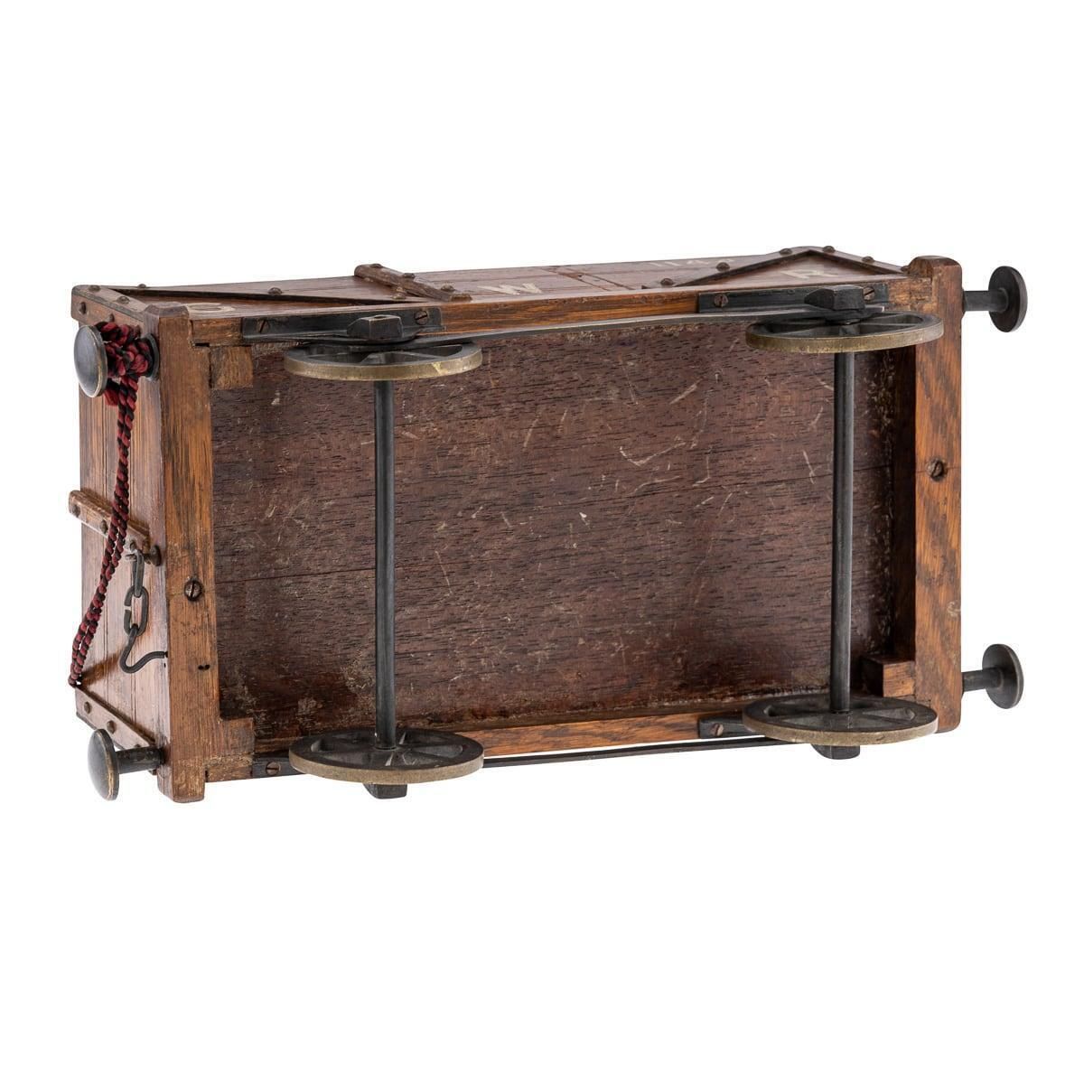 Antique 20th Century Edwardian Oak Gwr Railway Locomotive Tender Box C.1900 photo vintage