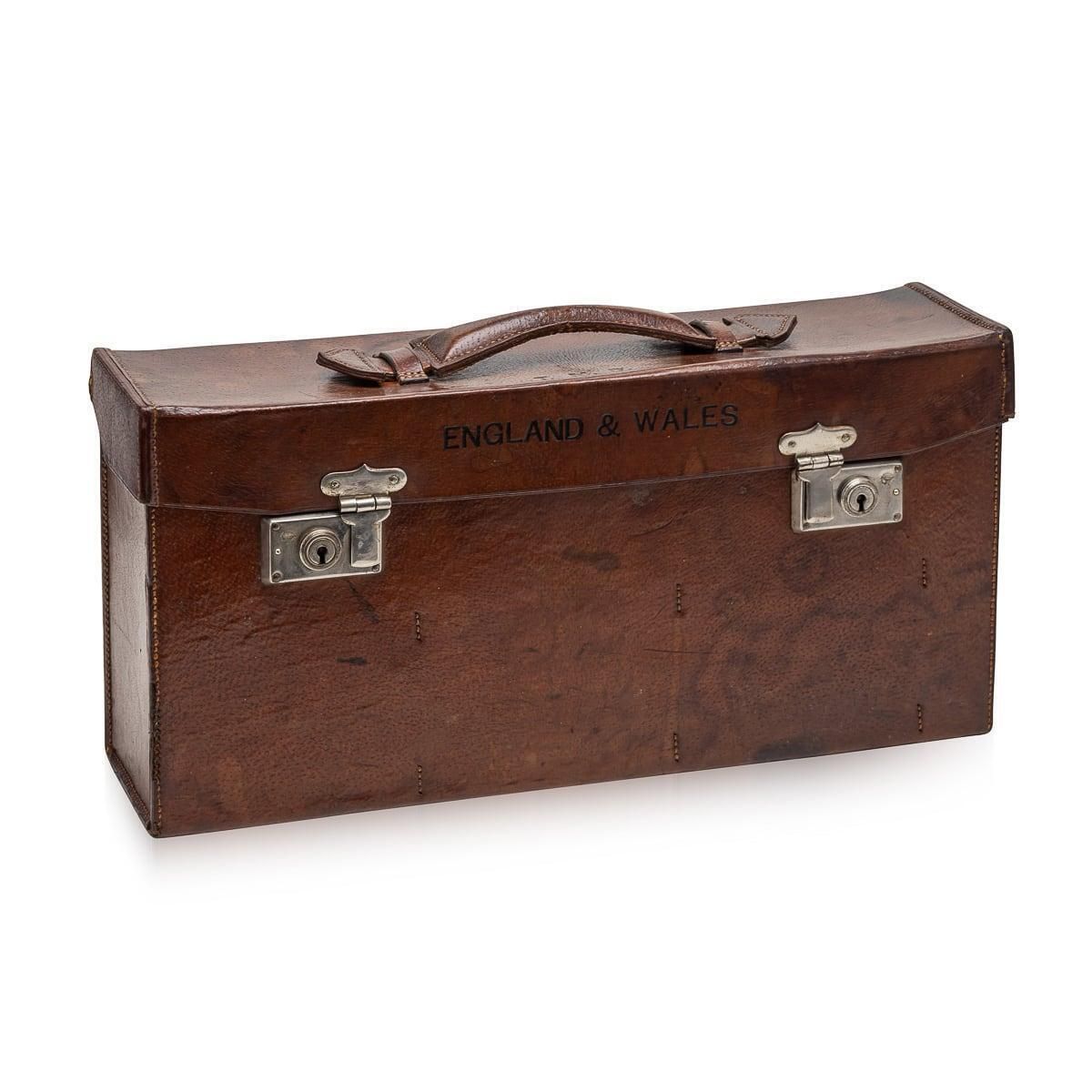 20thc Leather Cased Collection Of Bartholomew Maps Of Great Britain C.1920 photo for sale