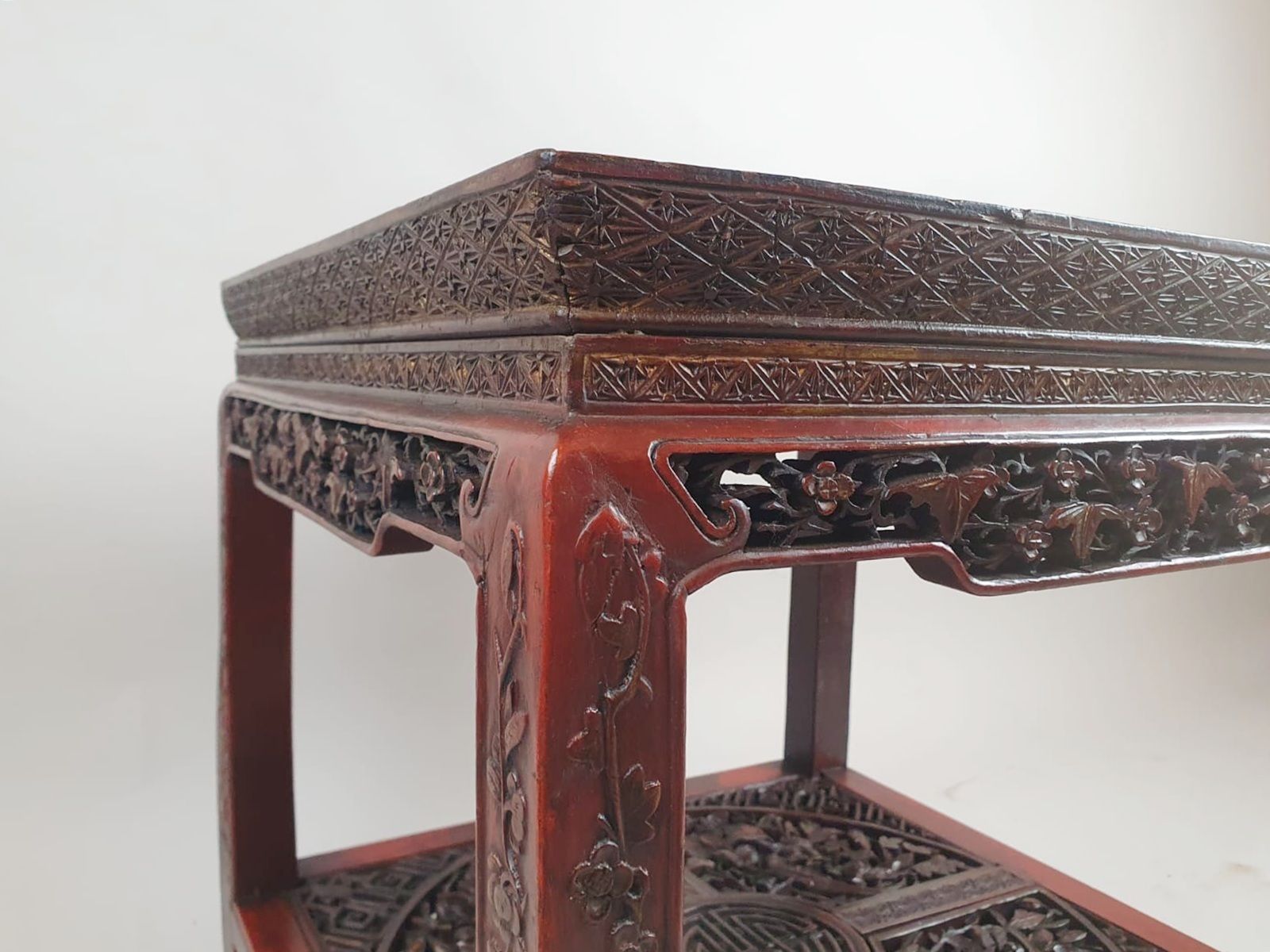 Chinese Coffee Table In Red Lacquered Wood Decorated With Branches, Flowers And Birds, Early 20th Century photo buy