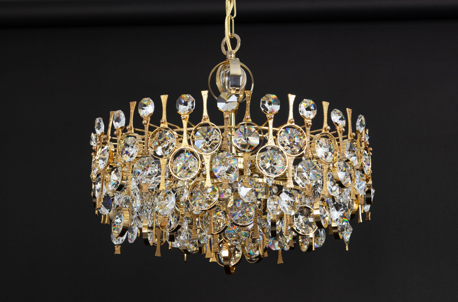 photo vinterior Large Gilt Brass And Crystal Chandelier, By Palwa, Germany, 1970s