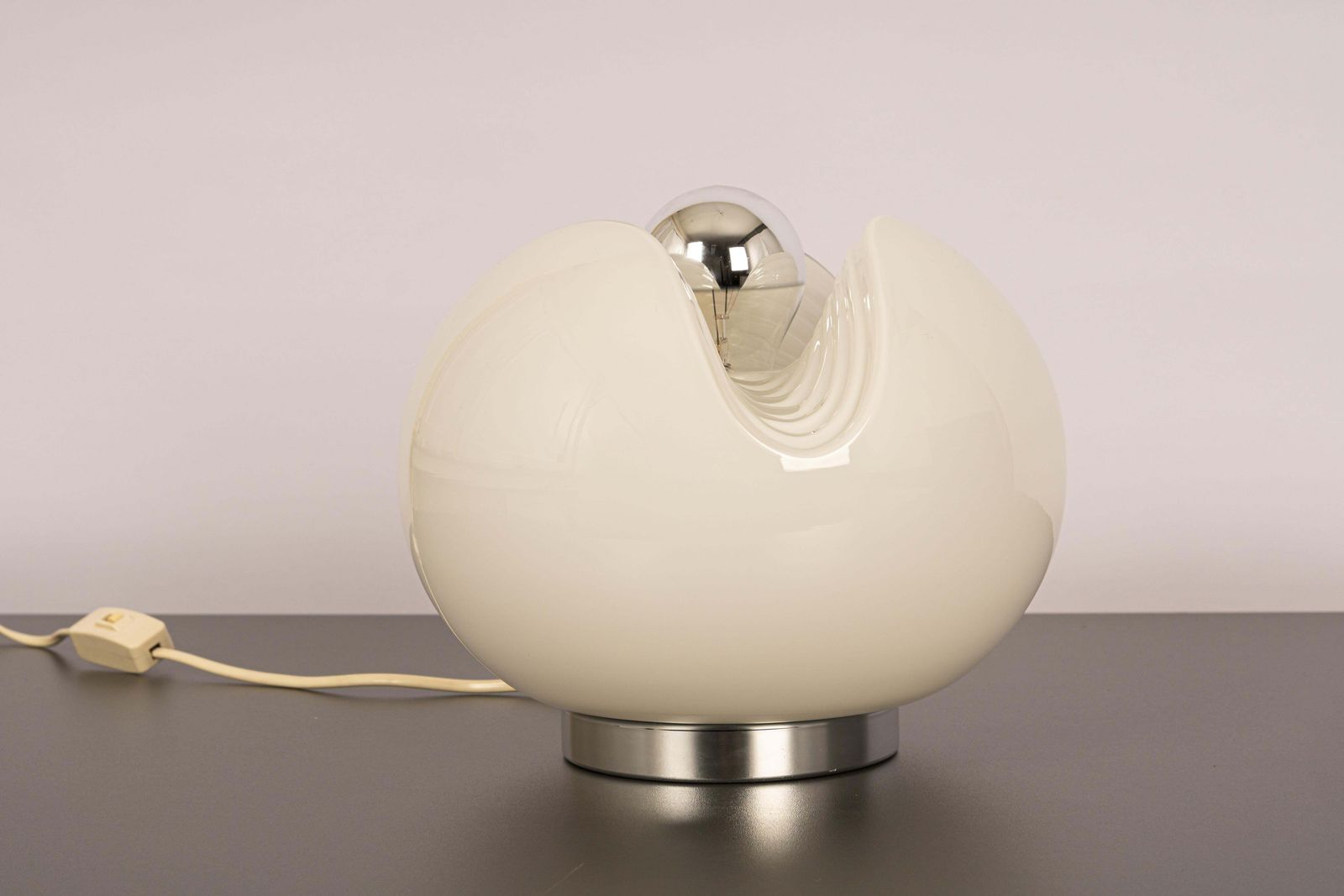 817.0 1 Of 2 Petite Glass Table Light By Koch & Lowy For Peill & Putzler, Germany, 70s photo
