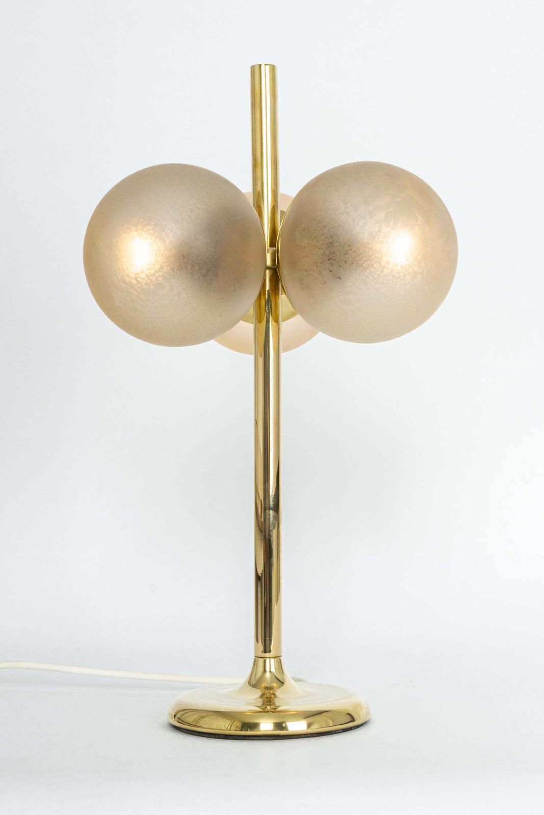 Stunning Pair Of Large Brass Table Lamps By Kaiser, Germany, 1970s photo vinterior