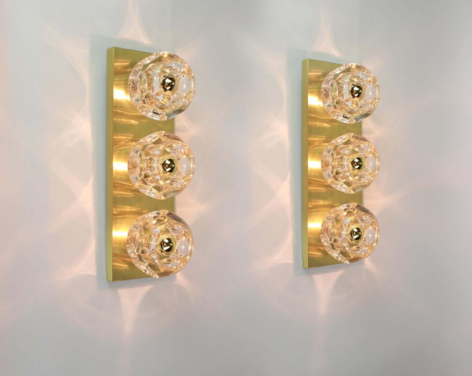 Pair Of Crystal Glass Wall Sconces Design By Sciolari For Peill & Putzler photo for sale