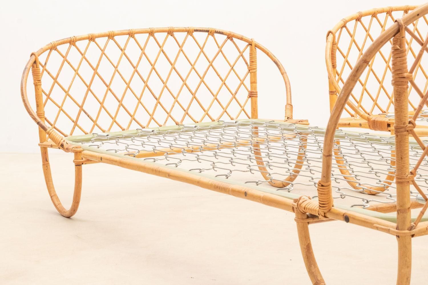 photo vinterior Pair Of Rattan Daybeds, 1970s