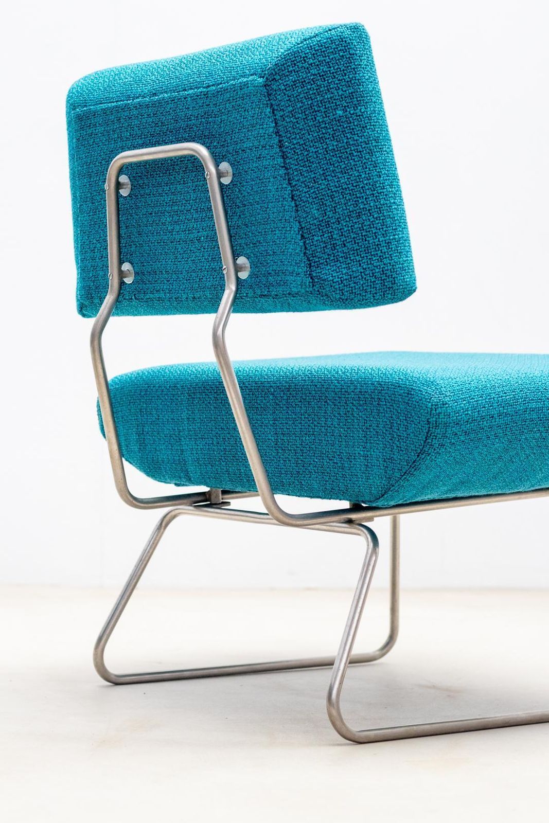 photo furniture Pair Of Easy Lounge Chairs By George Coslin    1960s