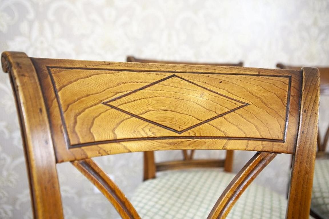 photo vintage Elm Chairs In White Upholstery, Early 20th Century   Set Of 5