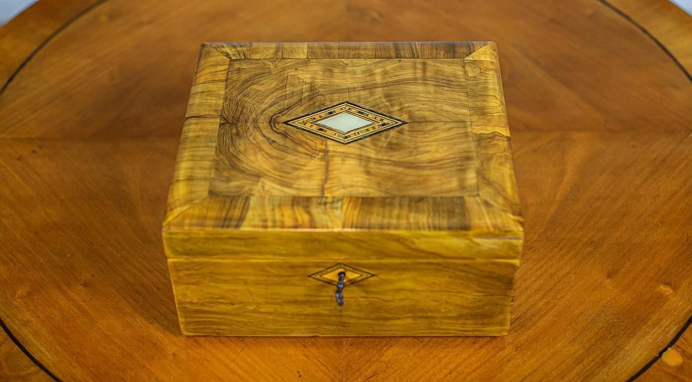 19th Century Pine Lap Desk Inlaid With Mother Of Pearl photo 688.0