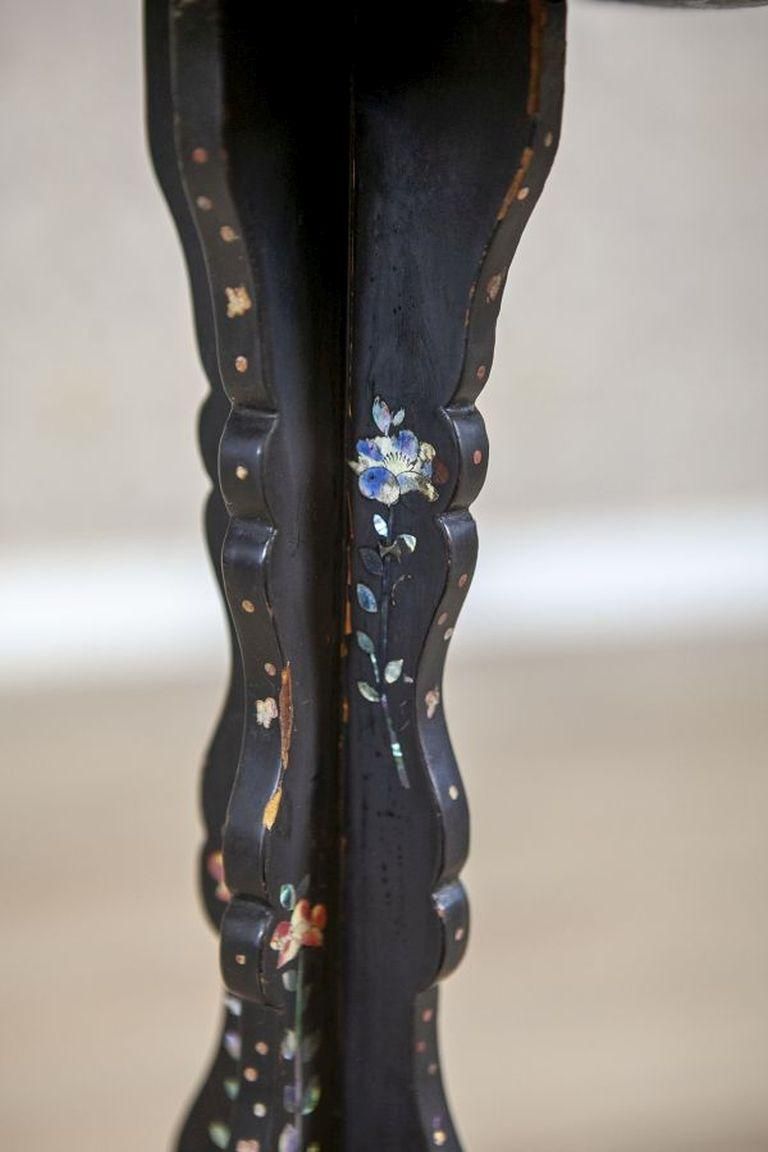 Inlaid Oriental Tea Table From The Early 20th Century photo buy