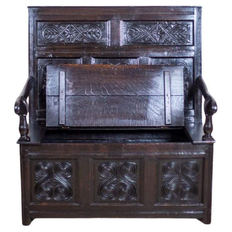 19th Century Renaissance Revival Oak Bench In Dark Brown