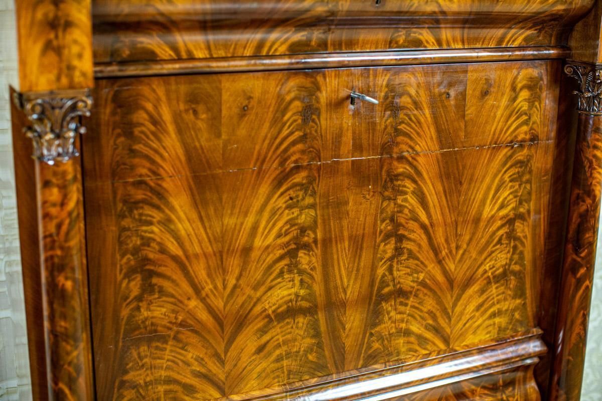 19th Century Biedermeier Mahogany Secretary Desk In Beautiful Graining photo buy