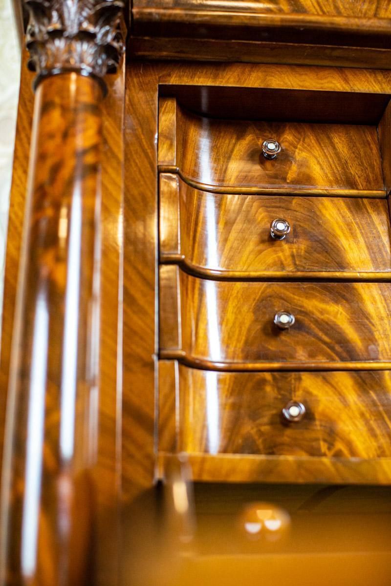 19th Century Biedermeier Mahogany Secretary Desk In Beautiful Graining photo vintage