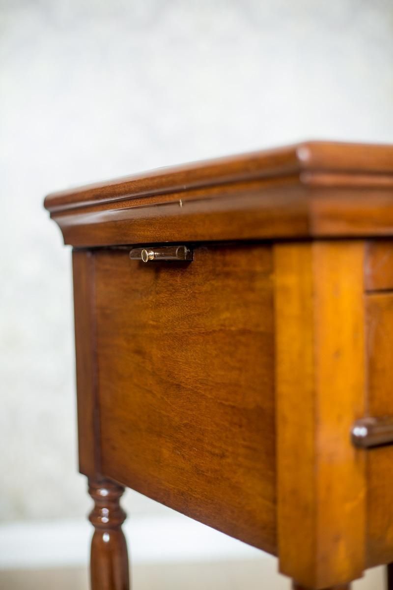 Dresser / Desk / Dressing Table In Brown Venered With Mahogany, Circa 1860 photo 1600.0