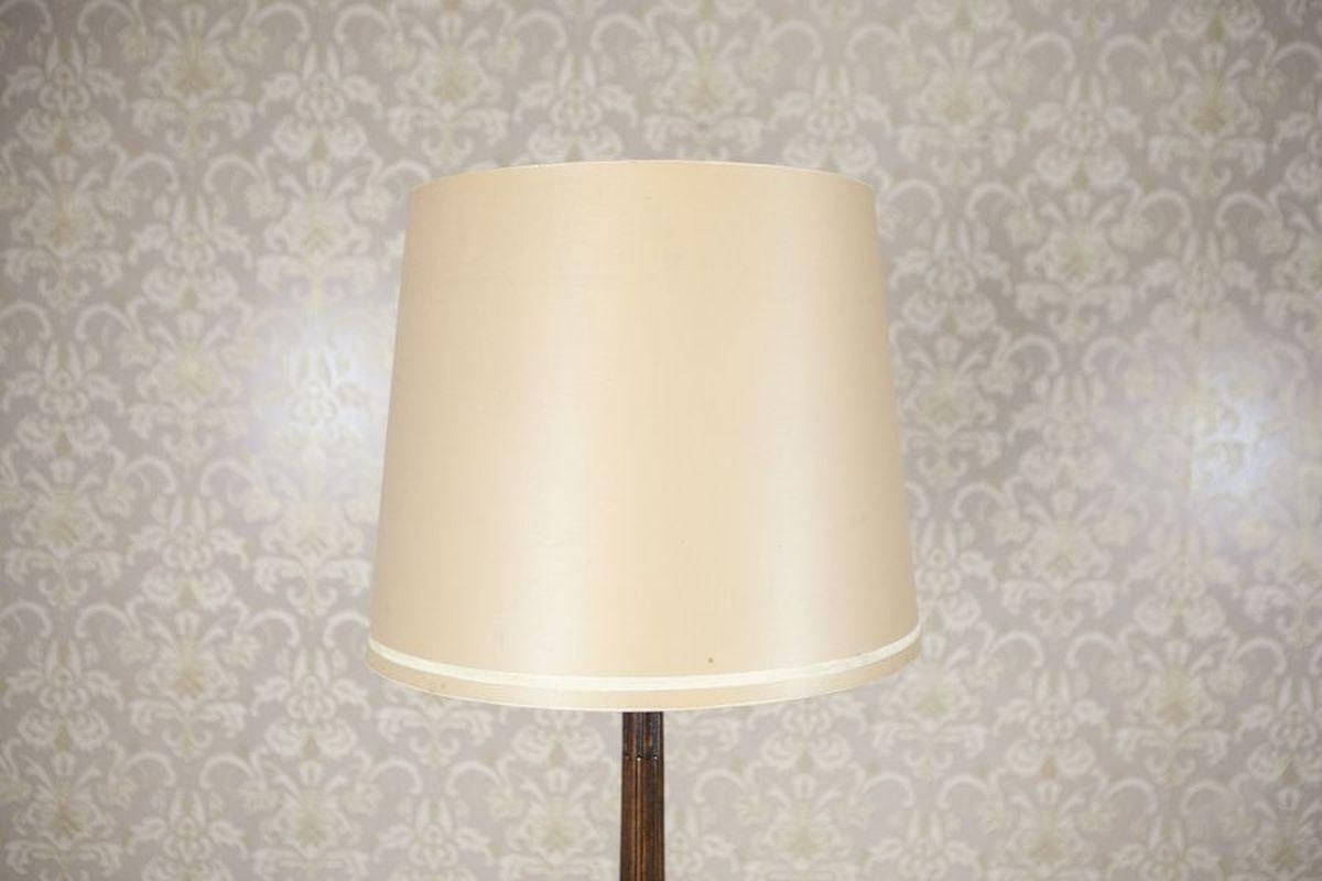 Early 20th Century Floor Lamp On Brown Wooden Base In Chippendale Style photo for sale