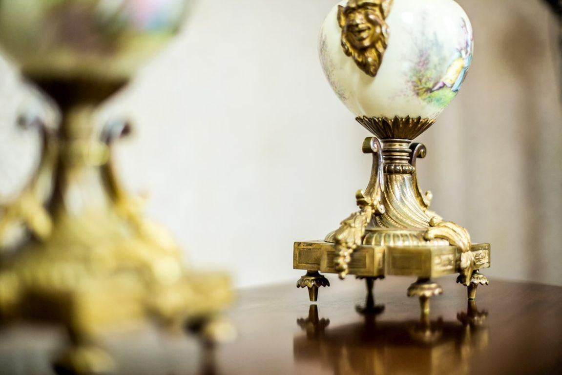 Antique, Two Four Arm Candelabra With Porcelain And Brass Details, 19th Century photo vinterior