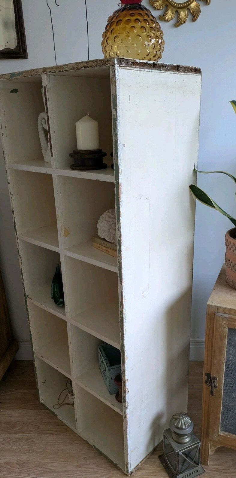photo vintage Vtg Haberdashery Pigeon Holes Shelving Shelves Office Sectional Storage White