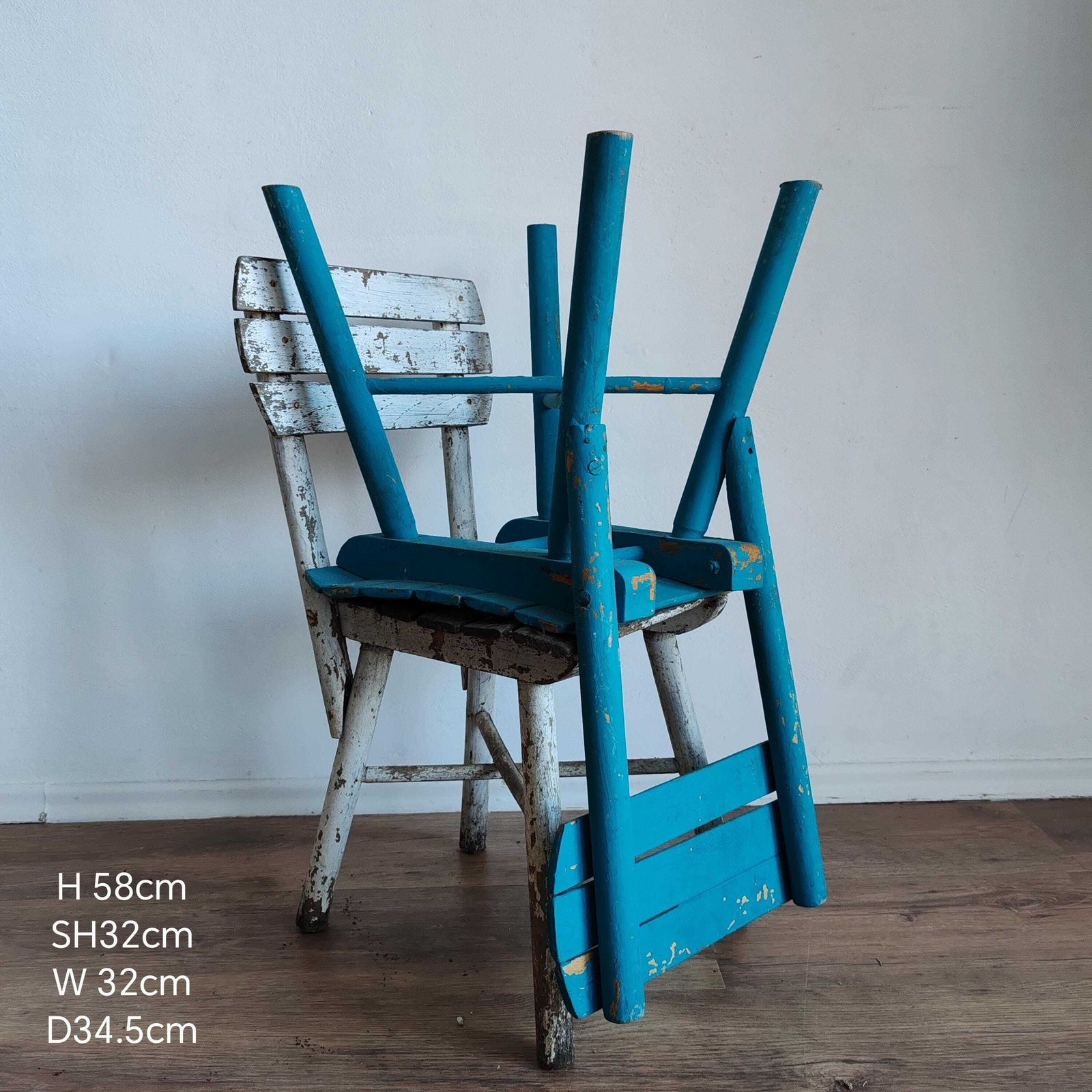 Set Of 2 Vintage 1940s Hungarian Children's Chairs – Handmade Elm Wood, Chippy Blue & White Paint, Rustic Doll Teddy Decor. Sturdy Solid photo vinterior