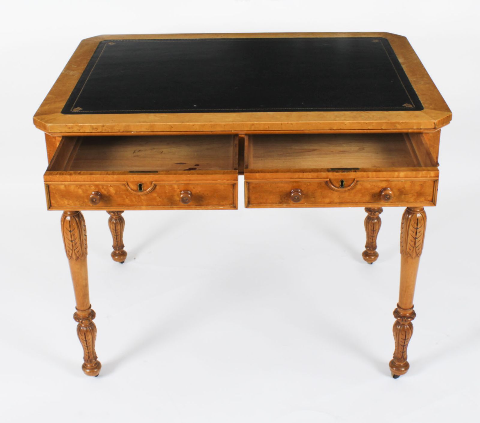 photo vintage Antique Gillows Style Birdseye Maple Writing Desk C.1880